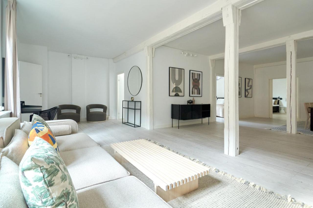 Spacious Centrally Located In Cph's Old Town Apartment