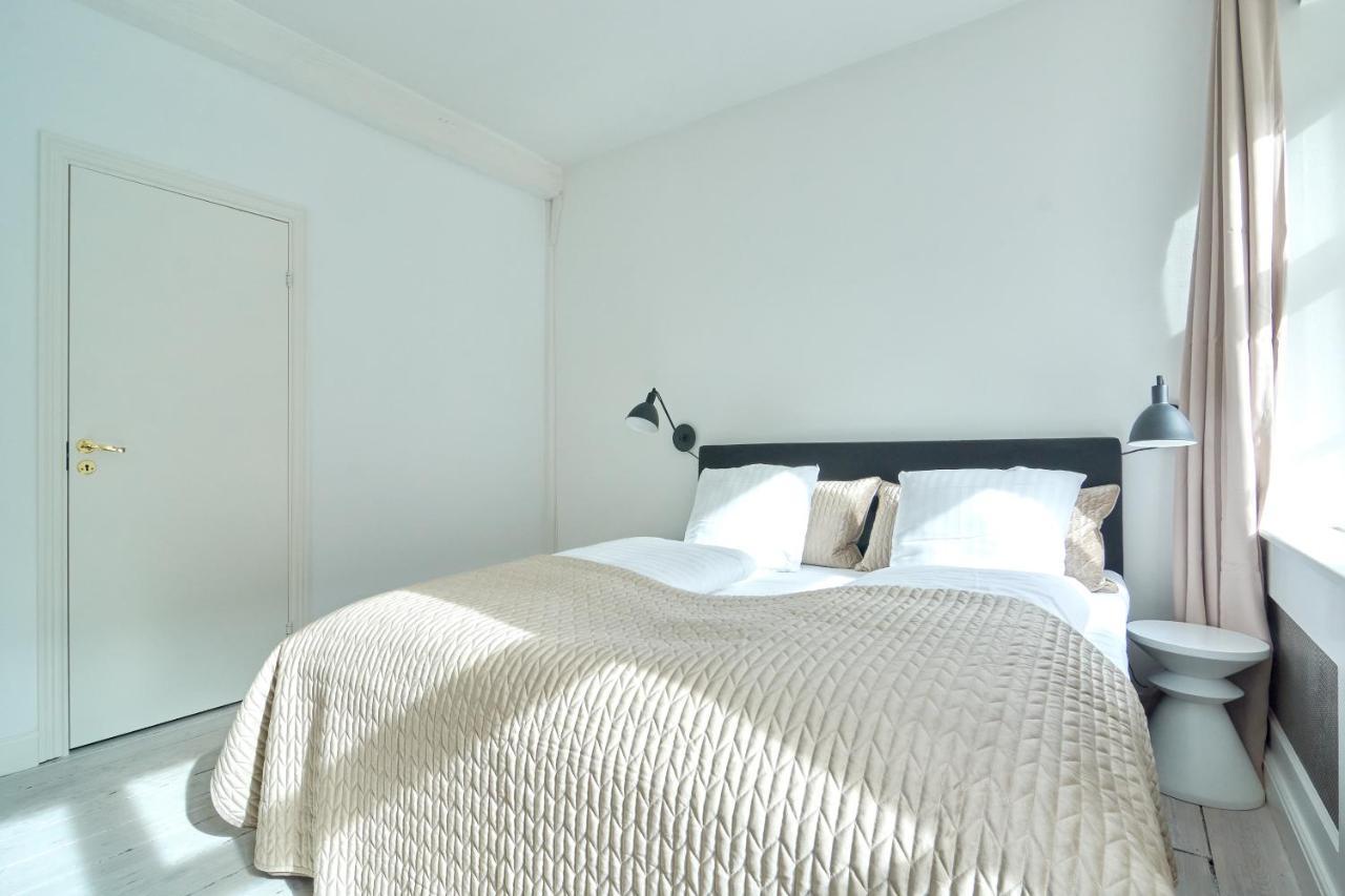 Spacious Centrally Located In Cph's Old Town