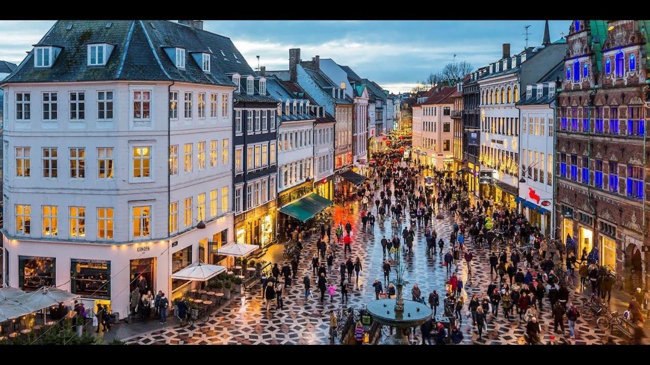 Spacious Centrally Located In Cph's Old Town Kopenhagen
