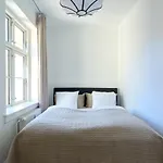 Spacious Apartment Centrally Located In Cph\'S Old Town